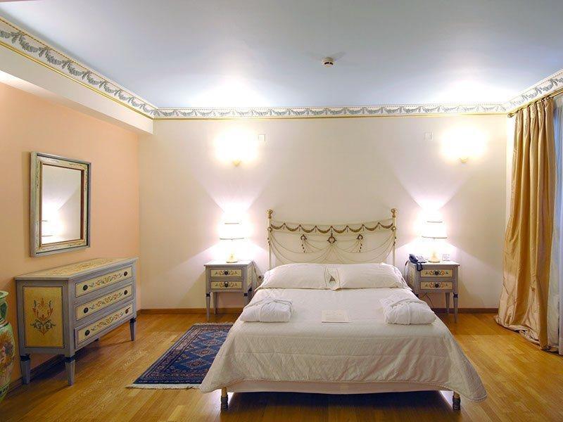 Byzantino Hotel Patras Zewnętrze zdjęcie